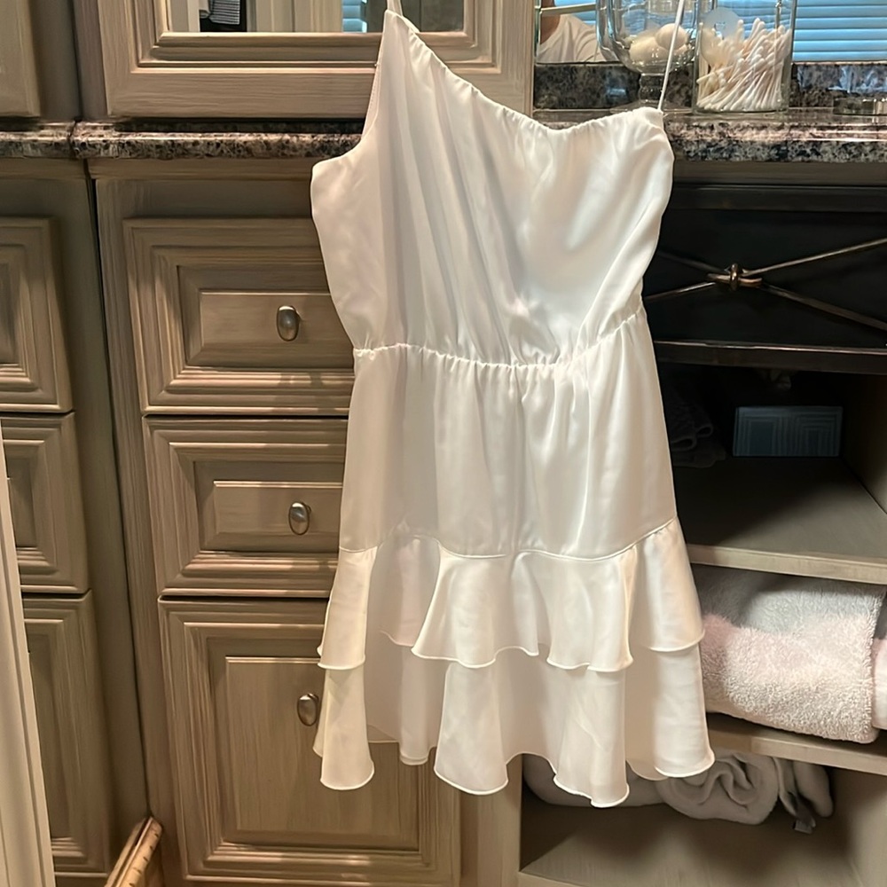 show me your mumu white dress